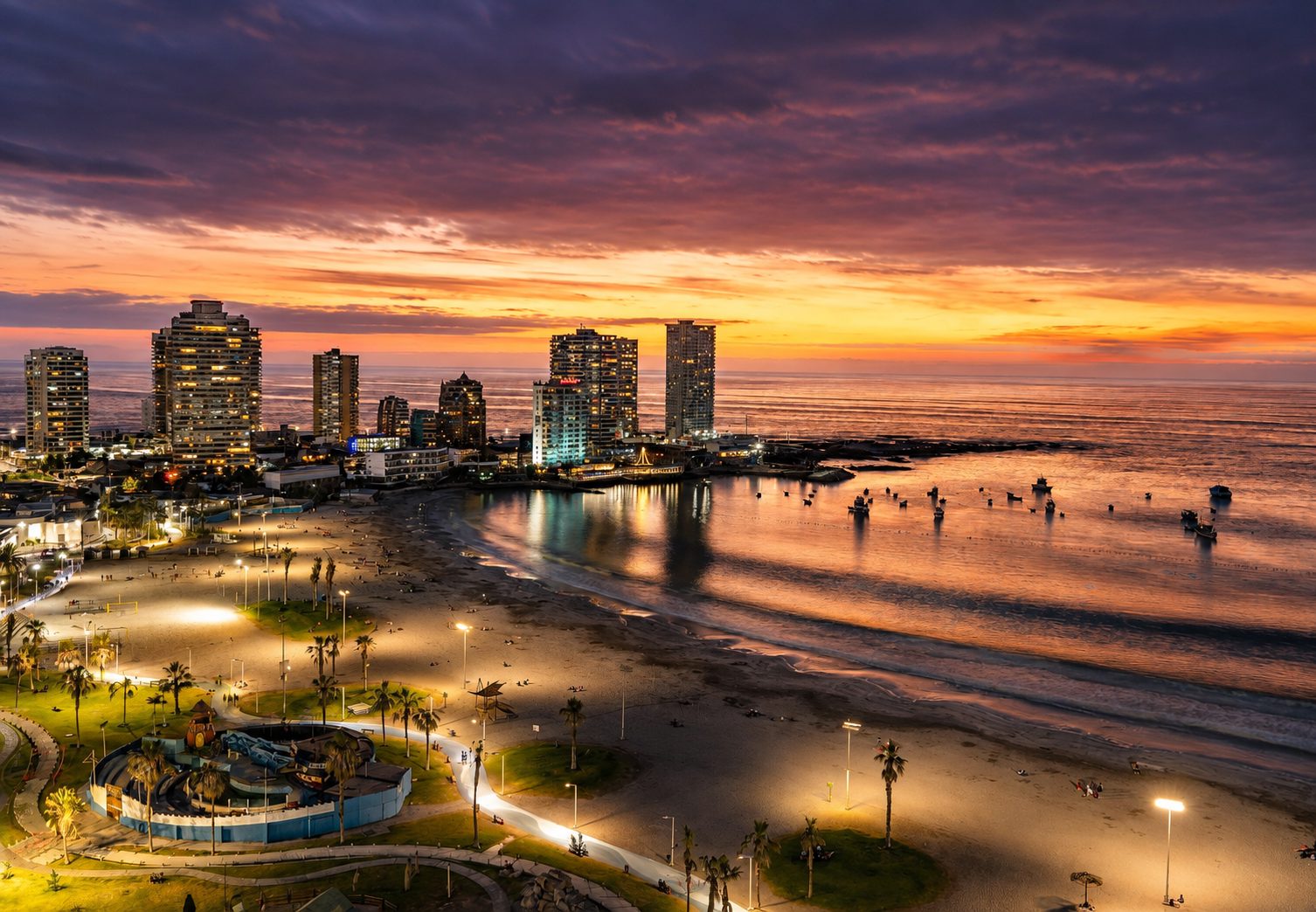 Iquique al atardecer, vista costera